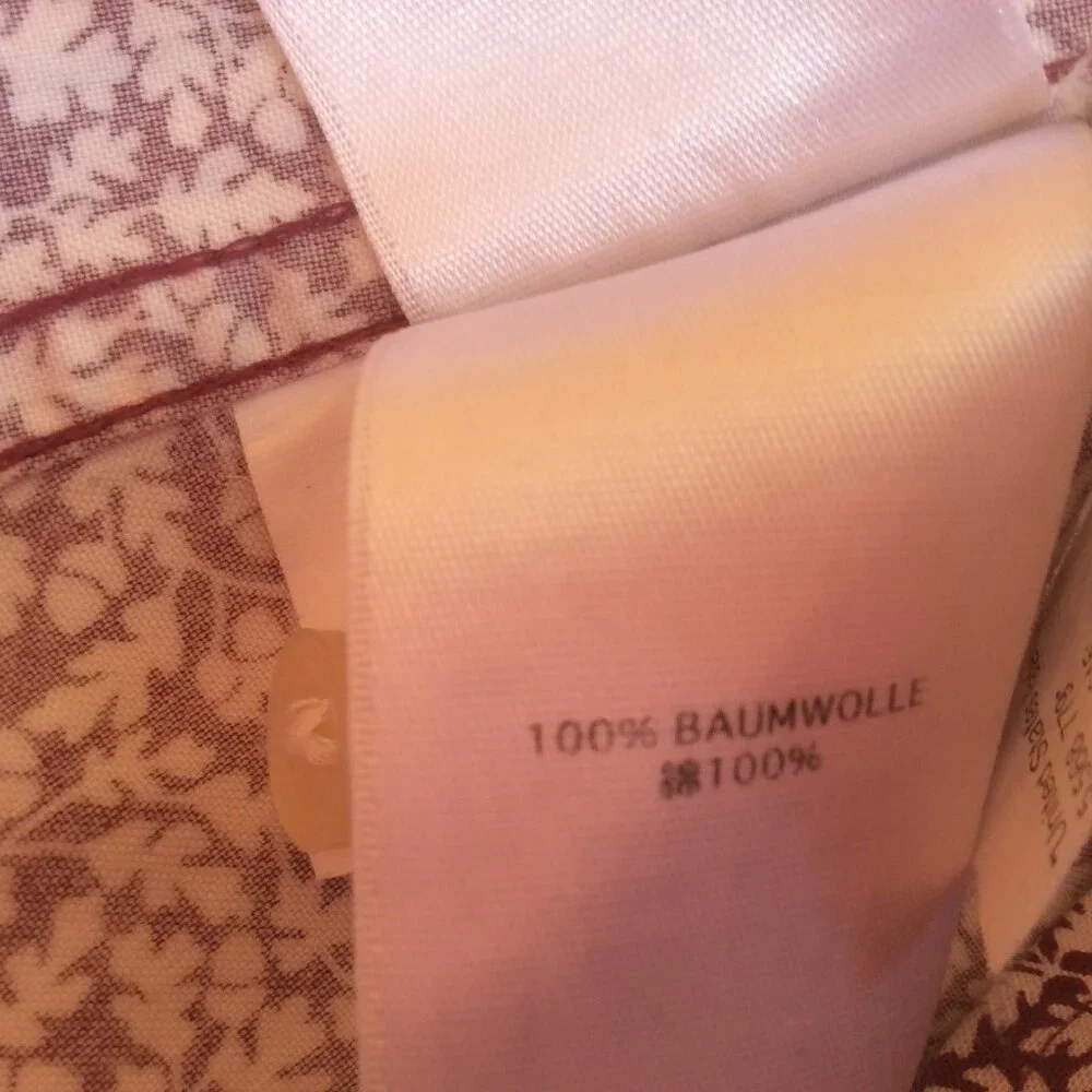 Eddie Bauer Wrinkle Free Burgundy Print Button Down Shirt Size Medium - Picture 5 of 5